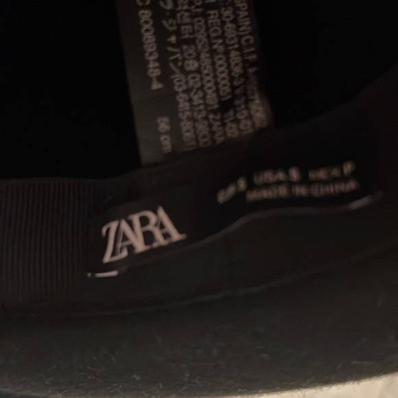 Zara hat - Picture 3 of 5